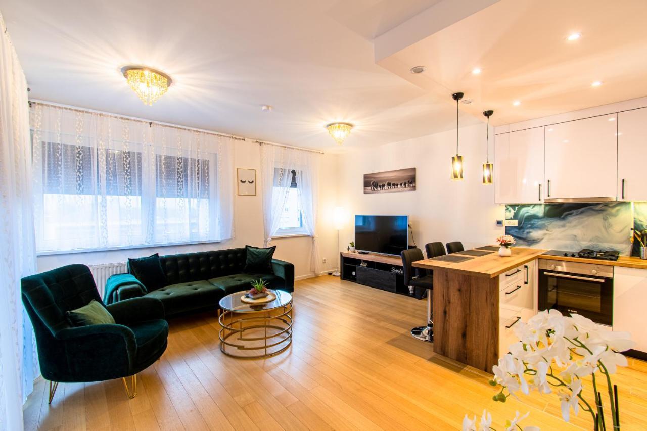 Flexible Selfcheckins 38 - Zagreb - Garage - Loggia - New - Luxury - Apartment Bagian luar foto