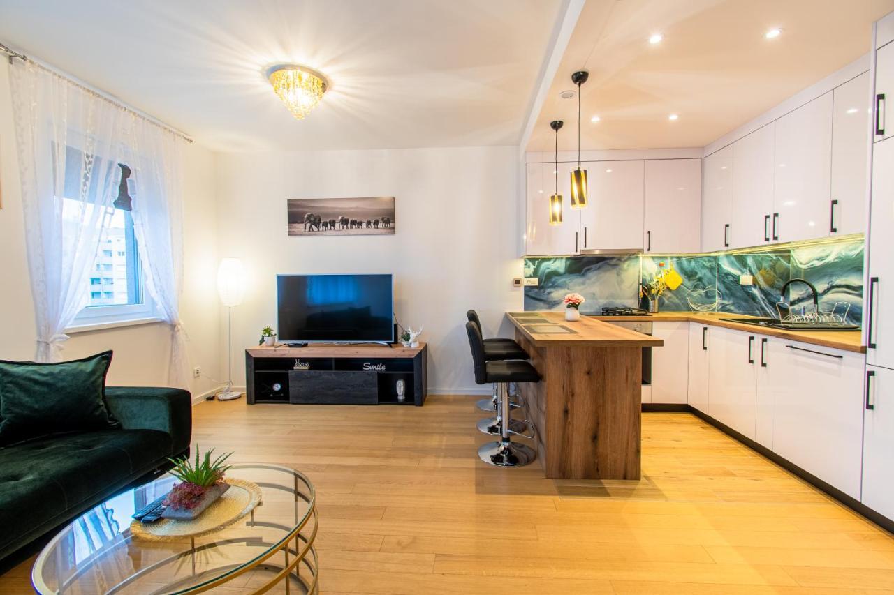 Flexible Selfcheckins 38 - Zagreb - Garage - Loggia - New - Luxury - Apartment Bagian luar foto